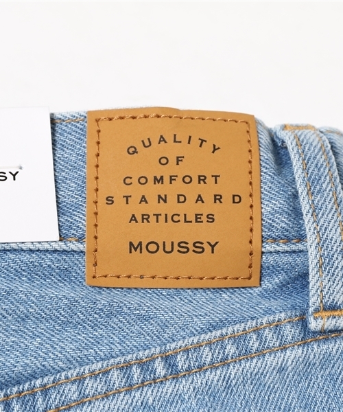 MOUSSY（マウジー）の「DENIM FIT MINI SK（デニムスカート・レディース・ライトブルー/ブルー・1/0/2）」の14枚目の写真