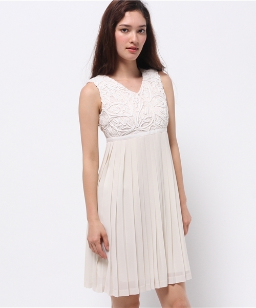 LIMITLESS LUXURY（リミットレスラグジュアリー）の「LACE プリーツDRESS◆（ワンピース・レディース・ホワイト/ブラック・36/38）」の14枚目の写真