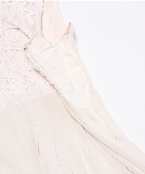 LIMITLESS LUXURY（リミットレスラグジュアリー）の「LACE プリーツDRESS◆（ワンピース・レディース・ホワイト/ブラック・36/38）」の11枚目の写真