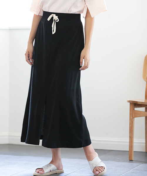 Denime（ドゥニーム）の「ニットソーマキシスカート（スカート・レディース・グレー/ブラック・FREE）」の2枚目の写真