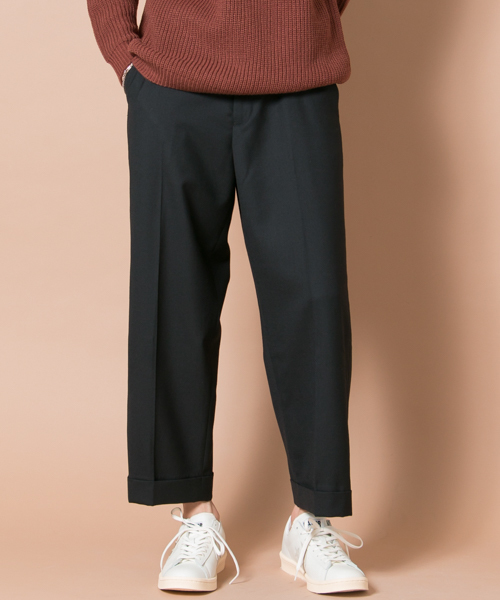 URBAN RESEARCH(アーバンリサーチ)の「UR ウールワイドアンクルトラウザー(スラックス・メンズ・グレー/チャコールグレー/ブラック・LARGE/MEDIUM)」の2枚目の写真