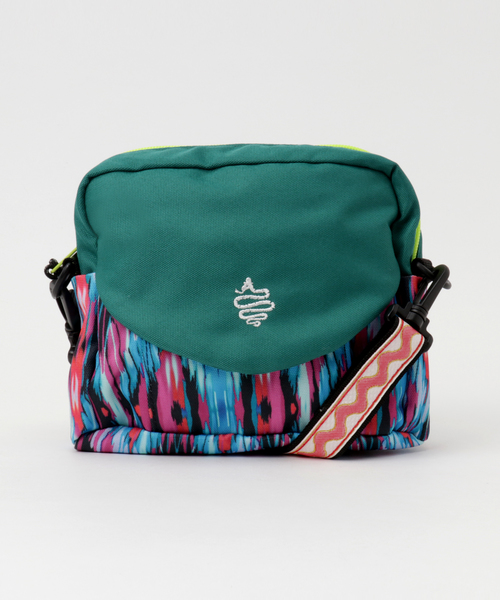 ALDIES（アールディーズ）の「Mandela Shoulder Bag マンデラショルダーバッグ（ショルダーバッグ・メンズ・ブラウン/ブラック/レッド/ネイビー/グリーン・FREE）」の4枚目の写真