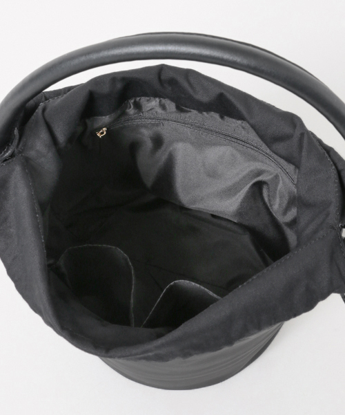 UR SELECT（ユーアールセレクト）の「バケツトート（ショルダーバッグ・レディース・ブラック/ライトブルー/ベージュ・FREE）」の4枚目の写真