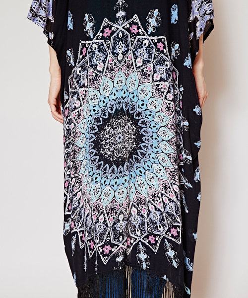 チャイハネ（チャイハネ）の「【チャイハネ】フリンジロングカーディガン（カーディガン/ボレロ・レディース・ホワイト×ブルー/ブラック/ホワイト/ベージュ/マルチ/ホワイト系その他/ブラック×ピンク/ベージュ系その他/ブルー系その他/ホワイト系その他2/レッド/ブラック×ブルー/ベージュ系その他2・FREE）」の22枚目の写真