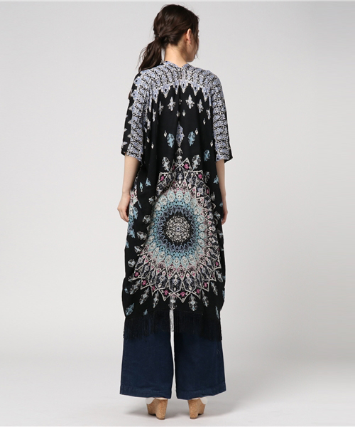 チャイハネ（チャイハネ）の「【チャイハネ】フリンジロングカーディガン（カーディガン/ボレロ・レディース・ホワイト×ブルー/ブラック/ホワイト/ベージュ/マルチ/ホワイト系その他/ブラック×ピンク/ベージュ系その他/ブルー系その他/ホワイト系その他2/レッド/ブラック×ブルー/ベージュ系その他2・FREE）」の16枚目の写真