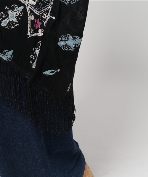 チャイハネ（チャイハネ）の「【チャイハネ】フリンジロングカーディガン（カーディガン/ボレロ・レディース・ホワイト×ブルー/ブラック/ホワイト/ベージュ/マルチ/ホワイト系その他/ブラック×ピンク/ベージュ系その他/ブルー系その他/ホワイト系その他2/レッド/ブラック×ブルー/ベージュ系その他2・FREE）」の19枚目の写真