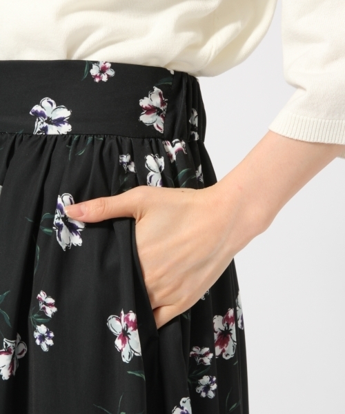 GLOBAL WORK(グローバルワーク)の「フラワースカーチョ/766265(その他パンツ・レディース・ブラック/ネイビー/ベージュ・FREE)」の11枚目の写真