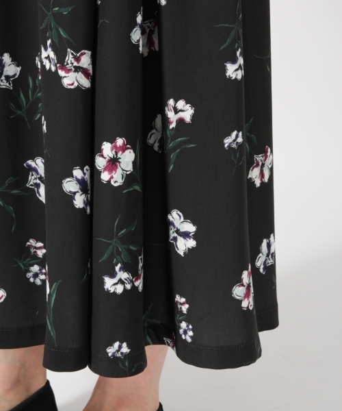 GLOBAL WORK(グローバルワーク)の「フラワースカーチョ/766265(その他パンツ・レディース・ブラック/ネイビー/ベージュ・FREE)」の12枚目の写真