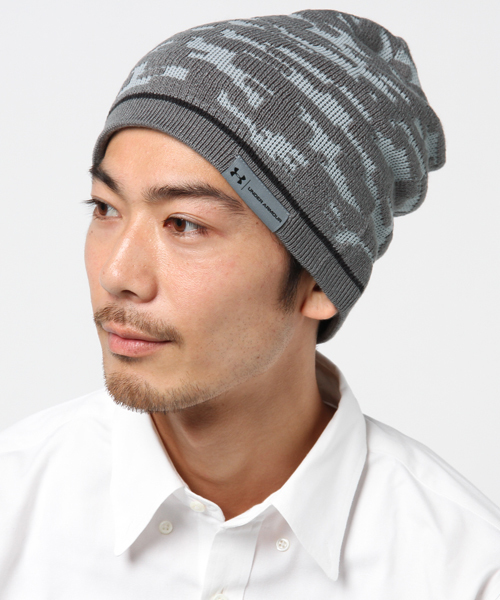 UNDER ARMOUR（アンダーアーマー）の「ニットキャップ ビーニー UA MEN'S REV GRAPHIC BEANIE 1300076（ニットキャップ/ビーニー・メンズ・ブラック/ブルー/グレー・ﾌﾘ-）」の2枚目の写真