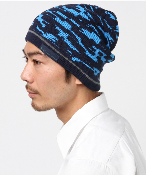 UNDER ARMOUR（アンダーアーマー）の「ニットキャップ ビーニー UA MEN'S REV GRAPHIC BEANIE 1300076（ニットキャップ/ビーニー・メンズ・ブラック/ブルー/グレー・ﾌﾘ-）」の4枚目の写真