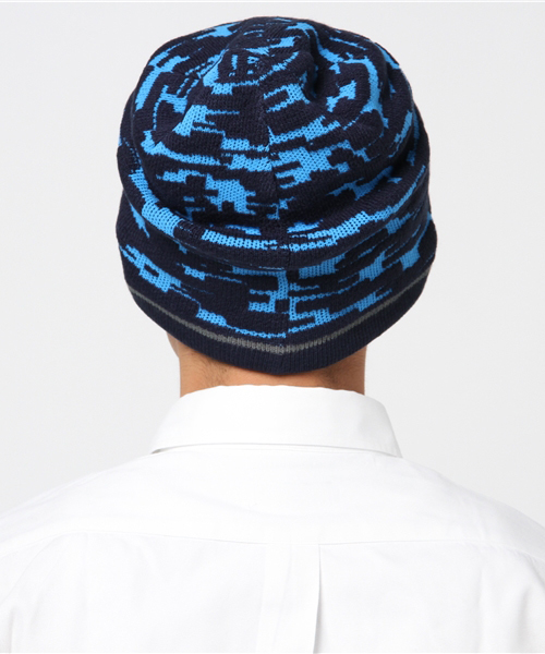 UNDER ARMOUR（アンダーアーマー）の「ニットキャップ ビーニー UA MEN'S REV GRAPHIC BEANIE 1300076（ニットキャップ/ビーニー・メンズ・ブラック/ブルー/グレー・ﾌﾘ-）」の5枚目の写真