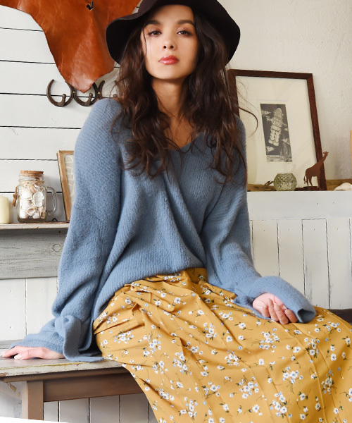 Luz Llena（ラズレナ）の「花柄プリーツスカート（スカート・レディース・ブラック/イエロー・MEDIUM）」の4枚目の写真