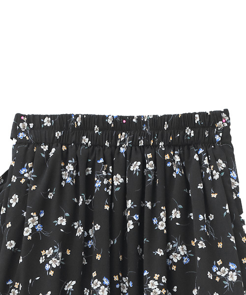 Luz Llena（ラズレナ）の「花柄プリーツスカート（スカート・レディース・ブラック/イエロー・MEDIUM）」の9枚目の写真