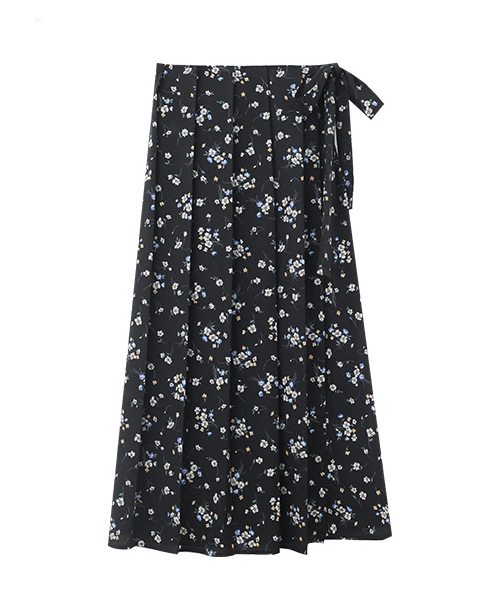 Luz Llena（ラズレナ）の「花柄プリーツスカート（スカート・レディース・ブラック/イエロー・MEDIUM）」の13枚目の写真
