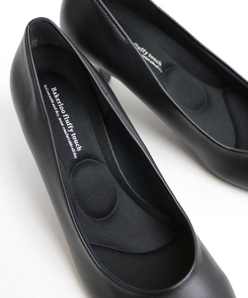 BETTY CLUB(ベティクラブ)の「【防水加工】撥水ふかふかクッション軽量ラウンドトゥパンプス【6.5cmヒール】(パンプス・レディース・ブラック・22.5cm/23.5cm/24.5cm/23.0cm/24.0cm)」の2枚目の写真