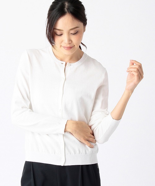 COMME CA ISM(コムサイズム)の「パステルカラー クルーネックカーディガン(カーディガン/ボレロ・レディース・サックスブルー/グレー/ピンク/イエロー/ネイビー/ホワイト・LARGE/MEDIUM/SMALL)」の2枚目の写真