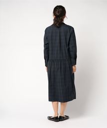 未使用 マーガレットハウエル タータンチェック ドッキングワンピース6.3万 MARGARET HOWELL（マーガレットハウエル）の「TARTAN POPLIN COTTON