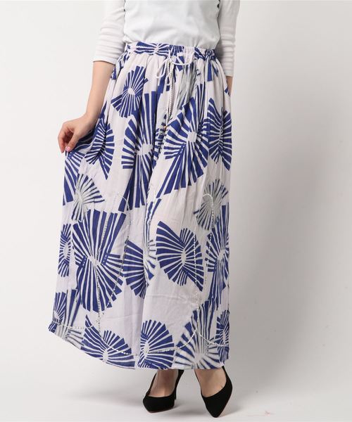 チャイハネ(チャイハネ)の「【チャイハネ】yul 箔プリントスパンコール刺繍ロングスカート(スカート・レディース・ホワイト/ピンク/ターコイズブルー/オレンジ/グリーン・FREE)」の11枚目の写真