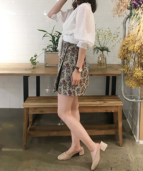 one after another NICE CLAUP（ワンアフターアナザーナイスクラップ）の「キャミ付き羽織りトップス（シャツ/ブラウス・レディース・ブラック/ベージュ/オフホワイト/ラベンダー・FREE）」の11枚目の写真