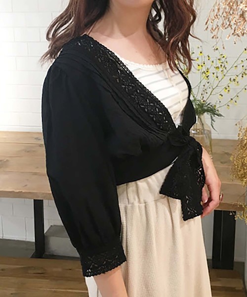 one after another NICE CLAUP（ワンアフターアナザーナイスクラップ）の「キャミ付き羽織りトップス（シャツ/ブラウス・レディース・ブラック/ベージュ/オフホワイト/ラベンダー・FREE）」の12枚目の写真