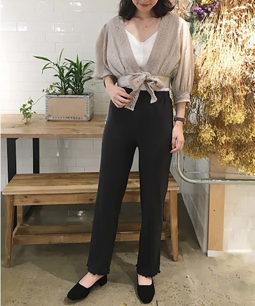 one after another NICE CLAUP（ワンアフターアナザーナイスクラップ）の「キャミ付き羽織りトップス（シャツ/ブラウス・レディース・ブラック/ベージュ/オフホワイト/ラベンダー・FREE）」の17枚目の写真