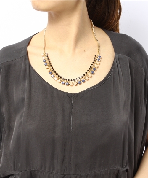 green label relaxing(グリーンレーベルリラクシング)の「GC ラインビジューST/ネックレス HPN(ネックレス・レディース・ホワイト/ライトピンク・フリー)」の5枚目の写真