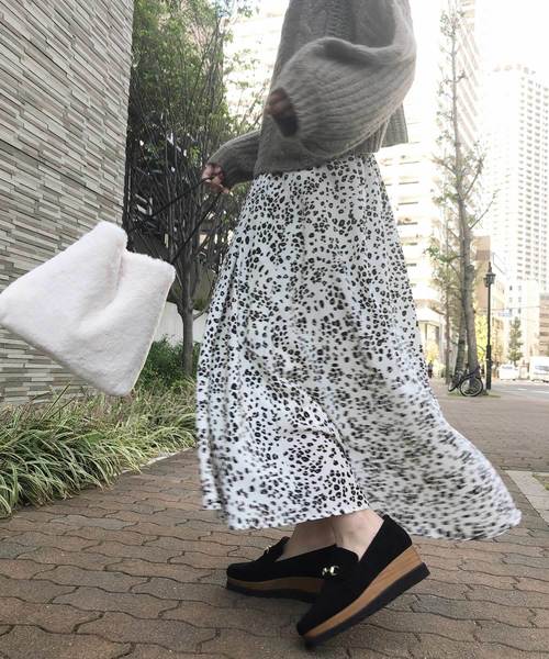 KOBE LETTUCE（コウベレタス）の「［レオパード柄・無地］起毛フリース裏地フロントタックマキシ丈フレアスカート＊レディース/裏起毛/ボトムス/ロング丈[M2321]神戸レタス（スカート・レディース・ブラック/ブルー/ボルドー/マスタード/ピンク系その他/レオパード/ライトベージュ/ブラック系その他・FREE）」の8枚目の写真
