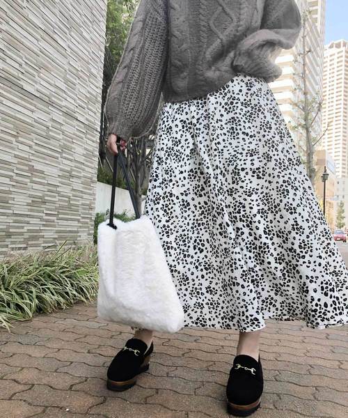 KOBE LETTUCE（コウベレタス）の「［レオパード柄・無地］起毛フリース裏地フロントタックマキシ丈フレアスカート＊レディース/裏起毛/ボトムス/ロング丈[M2321]神戸レタス（スカート・レディース・ブラック/ブルー/ボルドー/マスタード/ピンク系その他/レオパード/ライトベージュ/ブラック系その他・FREE）」の17枚目の写真