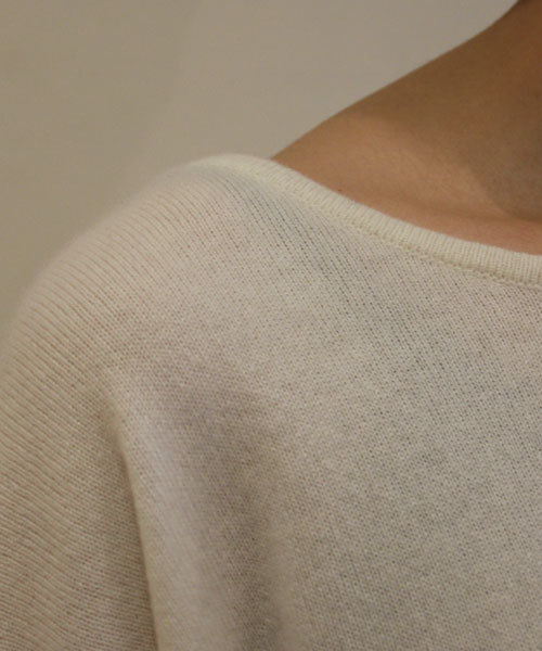GALLARDAGALANTE（ガリャルダガランテ）の「カシミアチュニック（ニット/セーター・レディース・ホワイト/ベージュ/イエロー/ブラック/モカ・FREE）」の10枚目の写真