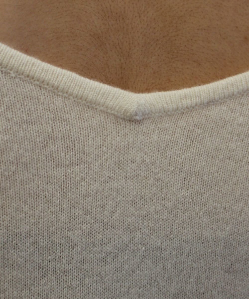 GALLARDAGALANTE（ガリャルダガランテ）の「カシミアチュニック（ニット/セーター・レディース・ホワイト/ベージュ/イエロー/ブラック/モカ・FREE）」の11枚目の写真