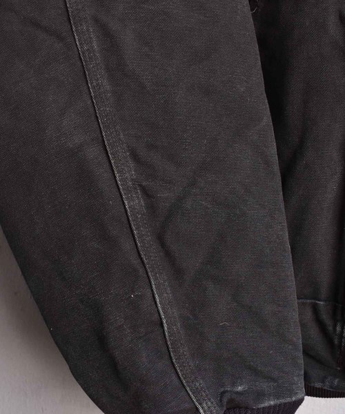 Carhartt（カーハート）の「【ヴィンテージ古着】Carhartt アクティブパーカー（パーカー・メンズ・ブラック・MEDIUM）」の4枚目の写真