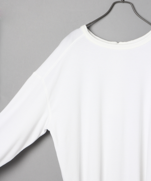 LOWRYS FARM（ローリーズファーム）の「ハニカムロンＴ　826824（Tシャツ/カットソー・レディース・オフホワイト/ブラック/ベージュ/ピンク・FREE）」の12枚目の写真