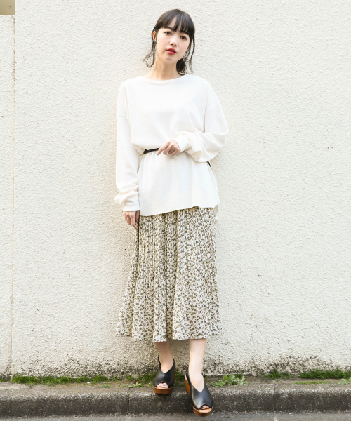 LOWRYS FARM（ローリーズファーム）の「ハニカムロンＴ　826824（Tシャツ/カットソー・レディース・オフホワイト/ブラック/ベージュ/ピンク・FREE）」の16枚目の写真