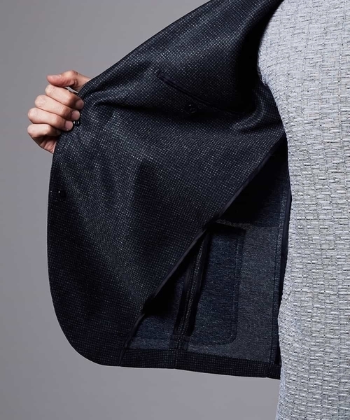 MICHEL KLEIN HOMME (ミッシェルクランオム)の「ジャケット(カラミハウンドツース)(テーラードジャケット・メンズ・ネイビー/グレー・46/48/51)」の14枚目の写真