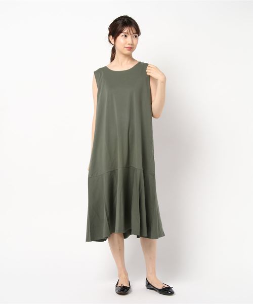 YECCA VECCA（イェッカヴェッカ）の「ノースリーブ裾フレアワンピース ●（ワンピース・レディース・ブラック/カーキ/ボルドー・FREE）」の3枚目の写真