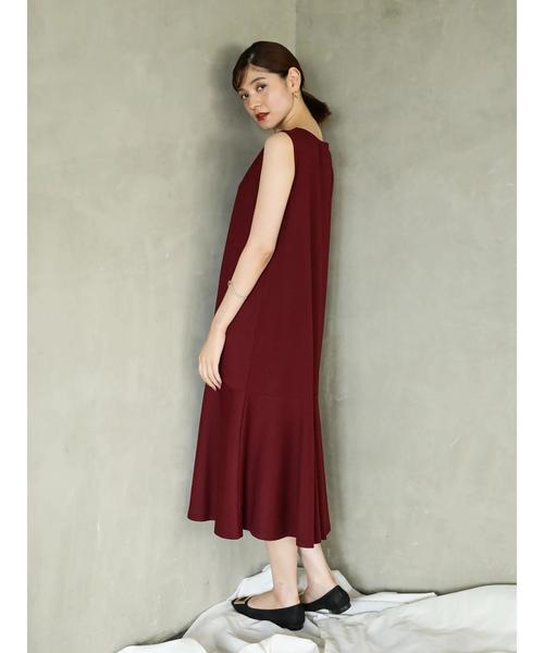 YECCA VECCA（イェッカヴェッカ）の「ノースリーブ裾フレアワンピース ●（ワンピース・レディース・ブラック/カーキ/ボルドー・FREE）」の8枚目の写真