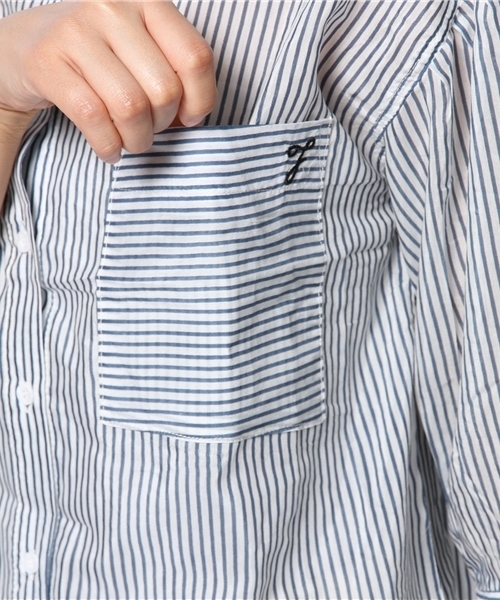 Chico(チコ)の「ストライプオーバーBL(シャツ/ブラウス・レディース・ブルー・FREE)」の6枚目の写真