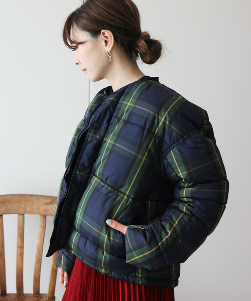 AMERICAN HOLIC（アメリカンホリック）の「ノーカラー中綿ショートコート ＊（ノーカラーコート・レディース・ブラック/ライトグレー/ベージュ/グリーン/イエロー/チェック・S/M/L）」の6枚目の写真