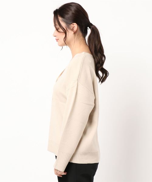 LOWRYS FARM(ローリーズファーム)の「ミラノヘンリーVネックプルオーバー 852153(ニット/セーター・レディース・ブラック/ブラウン/イエロー/アイボリー・FREE)」の5枚目の写真