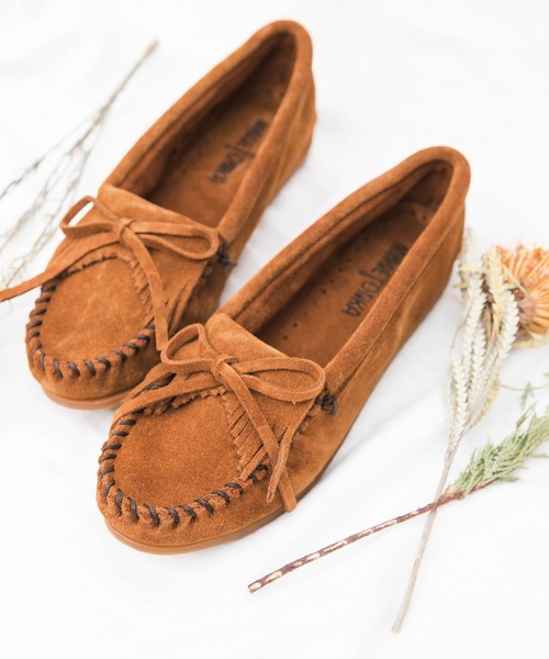 Minnetonka(ミネトンカ)の「MINNETONKA / ミネトンカ KILTY SUEDE MOC キルティー スエード モカシン(モカシン/デッキシューズ・レディース・ホワイト/ネイビー/ブルー/ブラウン系その他/ブラック/グレー/ブラウン/レッド・24.0cm/25.0cm/24.5cm/23.0cm/23.5cm)」の5枚目の写真