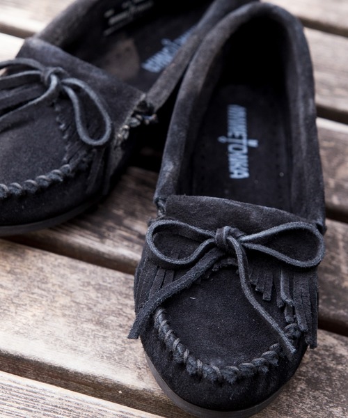 Minnetonka(ミネトンカ)の「MINNETONKA / ミネトンカ KILTY SUEDE MOC キルティー スエード モカシン(モカシン/デッキシューズ・レディース・ホワイト/ネイビー/ブルー/ブラウン系その他/ブラック/グレー/ブラウン/レッド・24.0cm/25.0cm/24.5cm/23.0cm/23.5cm)」の18枚目の写真