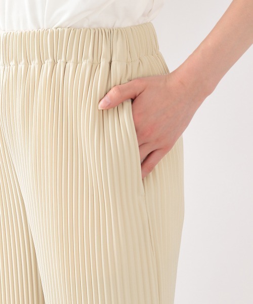 LOWRYS FARM（ローリーズファーム）の「ｓｅｌｆｃｕｔプリーツパンツ　884525（その他パンツ・レディース・レッド/ブルー/アイボリー/ブラック/グリーン/キャメル・FREE）」の15枚目の写真