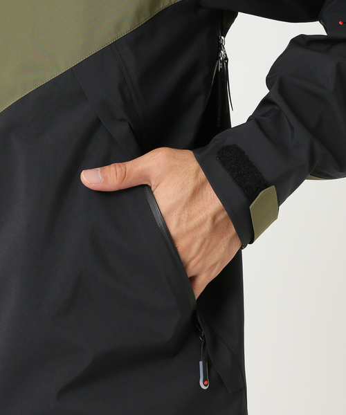 Tilak(ティラック)の「【TILAK×JS / ティラック】別注 STORM JACKET(マウンテンパーカー・メンズ・ブラック/カーキ・SMALL/MEDIUM/LARGE)」の9枚目の写真