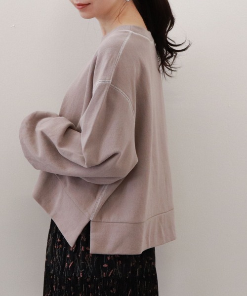 archives（アルシーヴ）の「ショート丈裏毛プルオーバー（スウェット・レディース・オフホワイト/オレンジ/グリーン/グレイッシュベージュ・MEDIUM）」の2枚目の写真