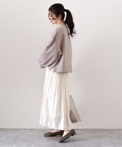 archives（アルシーヴ）の「ショート丈裏毛プルオーバー（スウェット・レディース・オフホワイト/オレンジ/グリーン/グレイッシュベージュ・MEDIUM）」の17枚目の写真