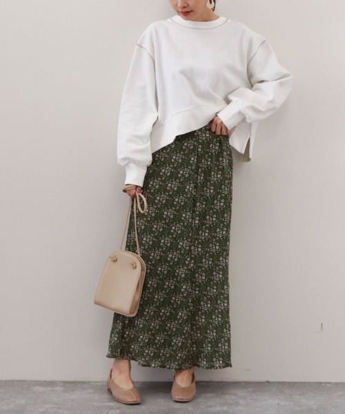 archives（アルシーヴ）の「ショート丈裏毛プルオーバー（スウェット・レディース・オフホワイト/オレンジ/グリーン/グレイッシュベージュ・MEDIUM）」の5枚目の写真