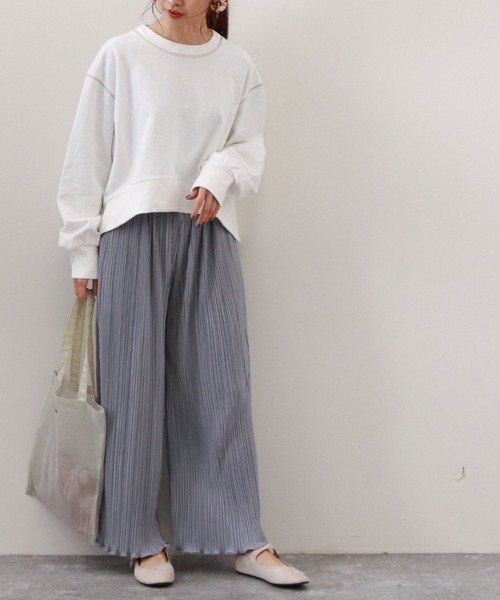 archives（アルシーヴ）の「ショート丈裏毛プルオーバー（スウェット・レディース・オフホワイト/オレンジ/グリーン/グレイッシュベージュ・MEDIUM）」の21枚目の写真