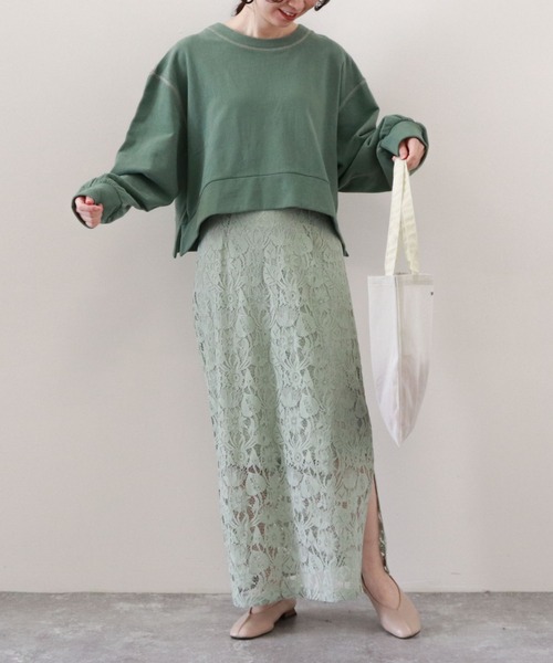 archives（アルシーヴ）の「ショート丈裏毛プルオーバー（スウェット・レディース・オフホワイト/オレンジ/グリーン/グレイッシュベージュ・MEDIUM）」の9枚目の写真