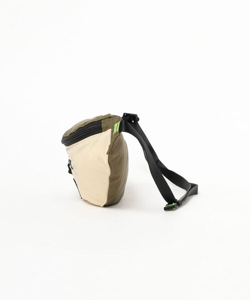 B:MING by BEAMS（ビーミングバイビームス）の「SANDQVIST / ウエストポーチ（ボディバッグ/ウエストポーチ・レディース・ネイビー/ホワイト系その他7・ONE SIZE）」の6枚目の写真