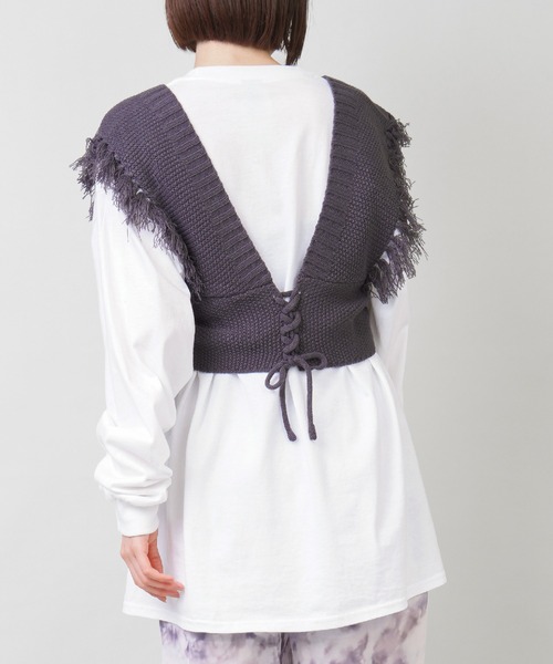 SPINNS（スピンズ）の「フリンジデザインニットビスチェ（ベスト・レディース・アイボリー/グリーン系その他/スミクロ/グレイッシュベージュ/ライトブルーグレー・ONESIZE）」の20枚目の写真